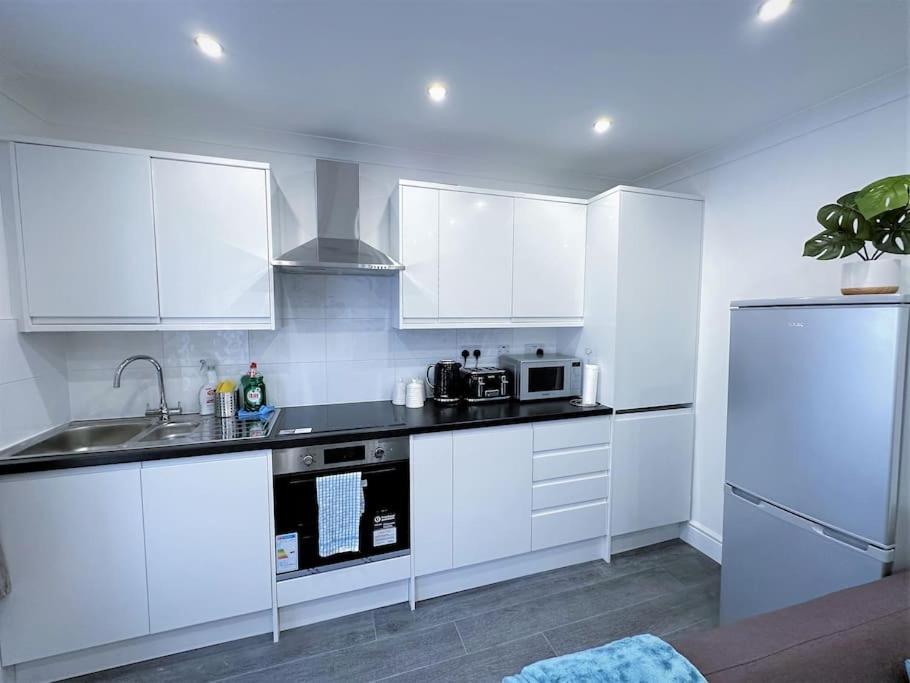 Apartament Stylish 2 Bed Flat In The Heart Of Lewisham Londyn Zewnętrze zdjęcie